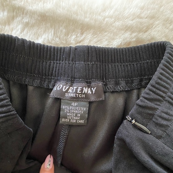 COURTENAY Black Knee Length Skirt 4P - Picture 2 of 3